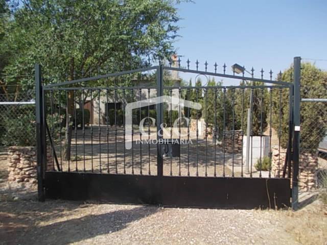 Finca rustica en venta en Manzanares photo 0