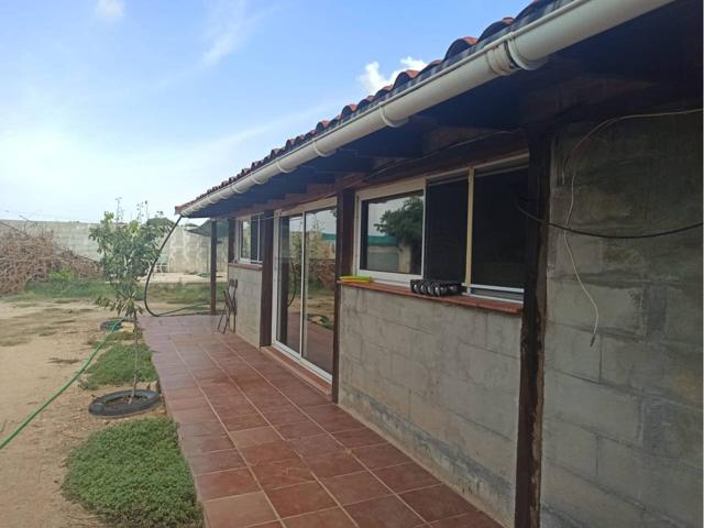 FINCA RUSTICA CON CASA Y PISCINA photo 0