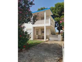 Chalet en venta en Nucli Urbà photo 0