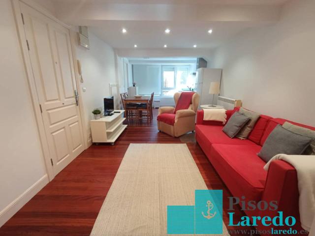 Piso en venta en Laredo photo 0