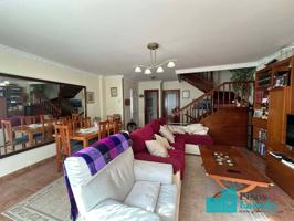 Chalet adosado en venta en El Puntal photo 0