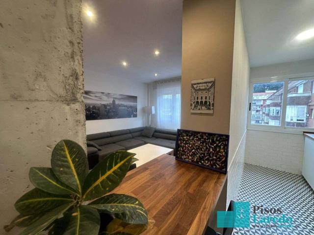 Piso en venta en Centro(39770) photo 0