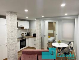 VIVIENDA COMPLETAMENTE REFORMADA EN EL CENTRO photo 0