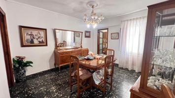 VIVIENDA DE 4 HABITACIONES EN ZONA CENRICA DE ALAQUAS photo 0