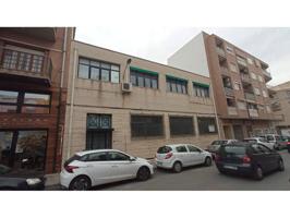 Nave comercial en venta en Elda photo 0