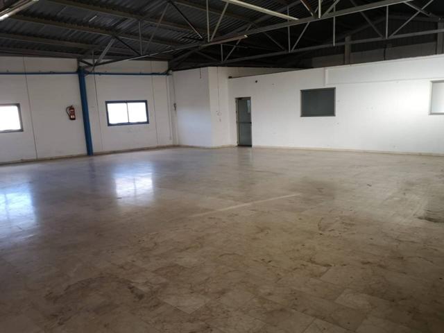 Nave comercial en venta en Campo Alto photo 0