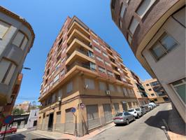 Venta de piso en Elda photo 0