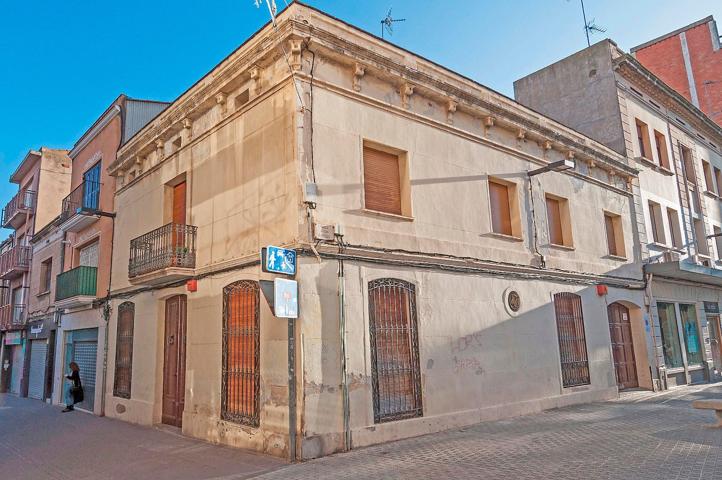 Casa señorial en el centro de Mataró en venta photo 0