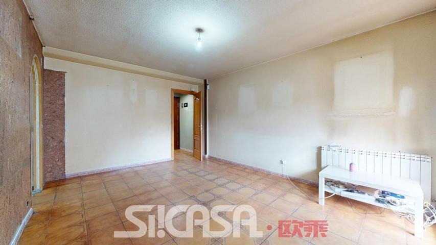 Piso en venta en Parla de 112 m2 photo 0