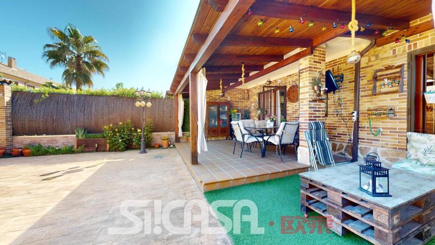 Casa - Chalet en venta en Torrejón de la Calzada de 209 m2 photo 0