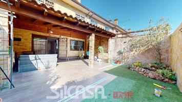 Casa - Chalet en venta en Parla de 205 m2 photo 0