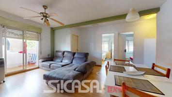 Piso en venta en Parla de 88 m2 photo 0