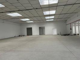 Nave Industrial en alquiler en Fuenlabrada de 1655 m2 photo 0