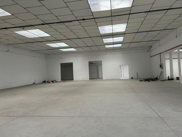 Nave Industrial en alquiler en Fuenlabrada de 1655 m2 photo 0
