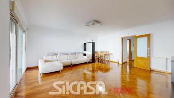 Casa - Chalet en venta en Parla de 202 m2 photo 0