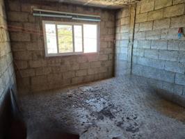 Solar a la venta con casa en bloque en Agache photo 0