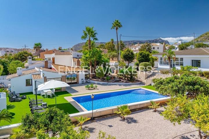 Casa En venta en Gargasindi, Calpe photo 0