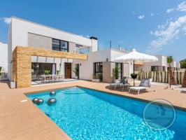 Villa En venta en Rojales photo 0