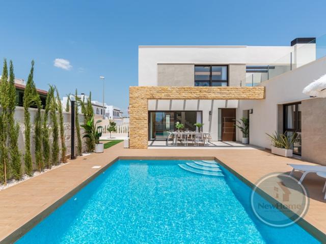 Villa En venta en Rojales photo 0