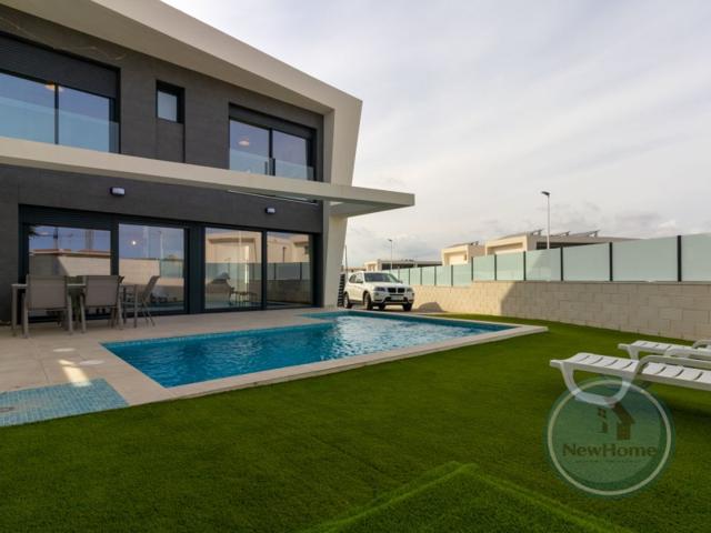 Piso En venta en Santa Pola photo 0