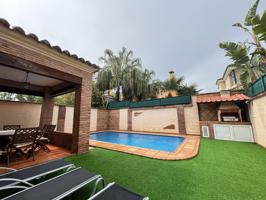 ¡ESPECTACULAR CHALET EN LOS PINOS! photo 0