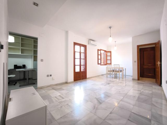 ¡¡ LUMINOSO PISO DE ALQUILER SEMIAMUEBLADO DE 3 DORMITORIOS !! photo 0