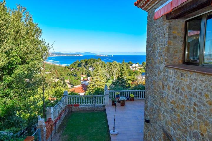 Casa con vistas al mar en Sa Riera, Costa Brava photo 0