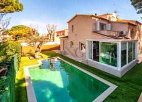 Casa unifamiliar con piscina y jardin privado en Calella de Palafrugell. photo 0