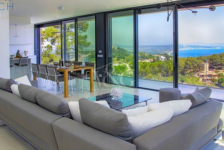 Casa - Chalet en venta en Begur de 347 m2 photo 0