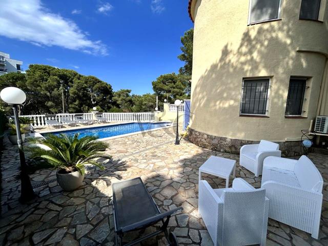 Precioso Chalet Exclusivo en Pals Playa photo 0