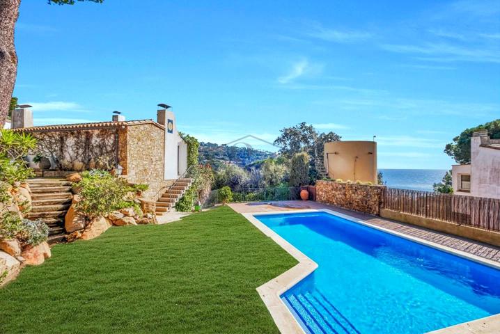 ¡Exclusiva oportunidad en Llafranc con espectaculares vistas al mar! photo 0