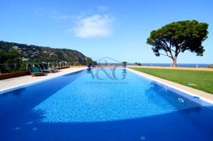 Exclusiva villa en Aiguablava con vistas espectaculares al mar (Begur) photo 0