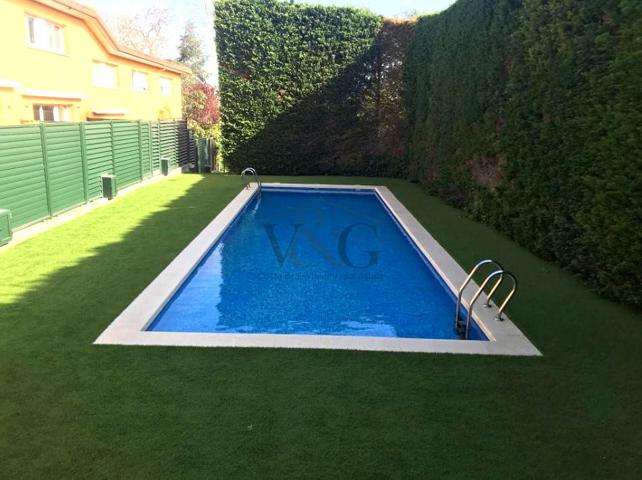 Casa en el pueblo de Pals con jardin y piscina comunitaria. photo 0