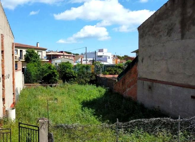 Exclusivo terreno en Mont-ras (Baix Empordà) photo 0