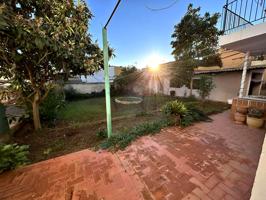 Casa de planta baja en Mont-ras , zona céntrica. photo 0