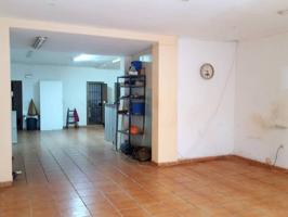 LOCAL COMERCIAL DE 80 m2 EN VENTA photo 0