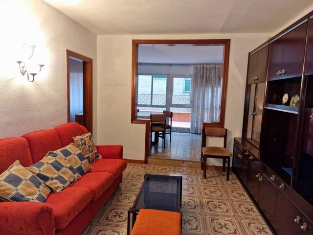 Venta de piso en Santa Coloma de Gramenet photo 0