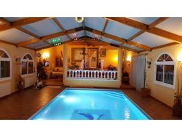 FABULOSO CHALET EN VENTA EN URB. VALLENSANA ( MONTCADA I REIXACH photo 0