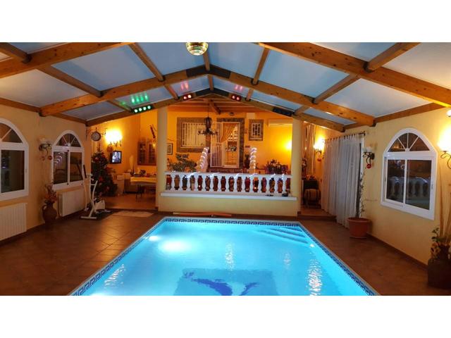 FABULOSO CHALET EN VENTA EN URB. VALLENSANA ( MONTCADA I REIXACH photo 0