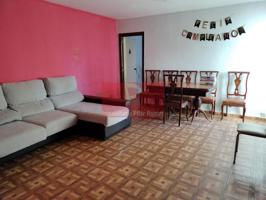 Se vende piso de 120m, 4dormitorios un baño, ascensor, terraza y garaje rotativo. Exterior, necesita reforma. En el ejido photo 0