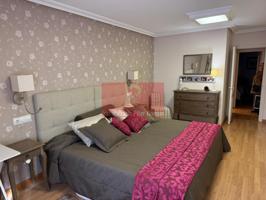 Precioso apartamentto de 88m con 2 dormitorios, un baño, ascensor, garaje opcional a mayores por 45.000€. totalmente amueblado, Reformado photo 0