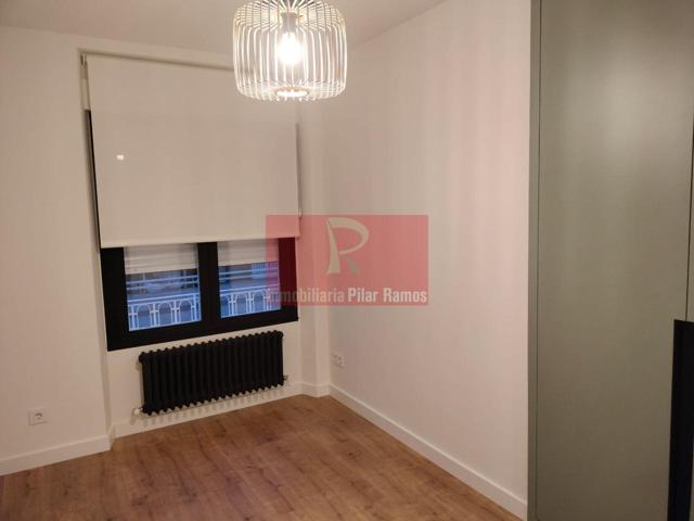 Precioso atico de 125m totalmente reformado, terraza de 25m, 3diormitorios, dos baños, cocina equipada, 5armarios empotrados, ascensor,Zon photo 0