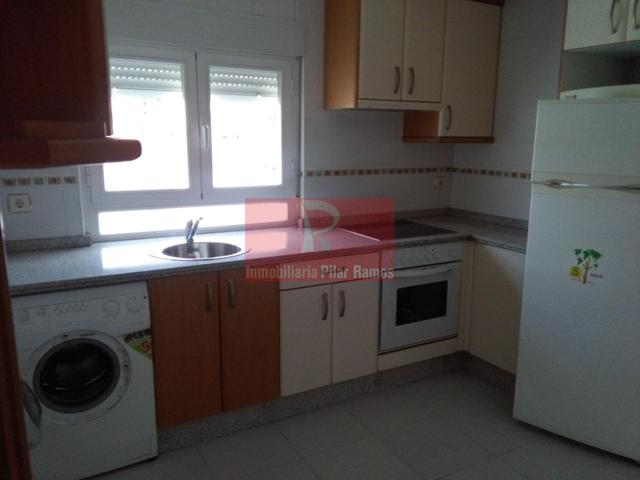 Piso de75 m², 3 dormitorios, 1 baño, cocina amueblada y equipada, ascensor nuevo, Calefaccion de gas natural caldera individual. photo 0