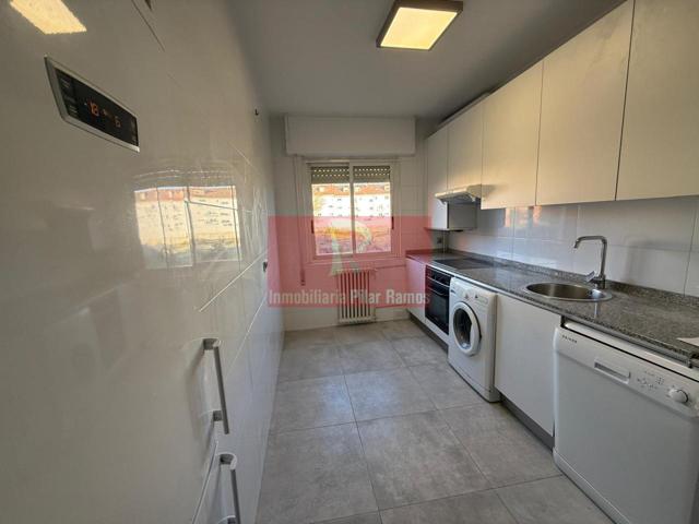 SE VENDE PRIMER PISO EN UNA CASA DE DOS PLANTAS, CON LOCAL - GARAJE INDIVIDUAL Y JARDIN DE 300. 3 DORMITORIOS Y UN BAÑO  EN TROBAJO DEL CA photo 0