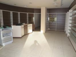 Local En venta en Navalcarnero photo 0