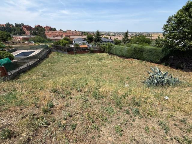 Terreno Urbanizable En venta en Móstoles photo 0
