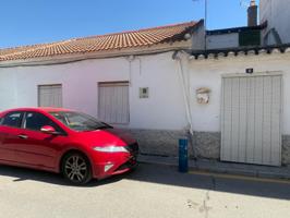 Encantadora Casa de Pueblo en el Corazón de Cúllar Vega photo 0