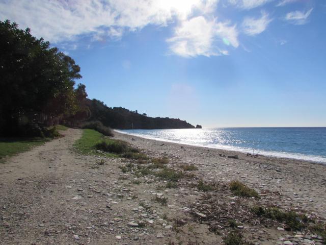 Casa única frente a la playa en ubicación idílica y tranquila con antiguo chiringuito photo 0