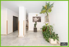 🏡 ¡Magnífico piso en venta en Rincón de la Victoria! A solo 1 minuto del mar 🏖️ photo 0