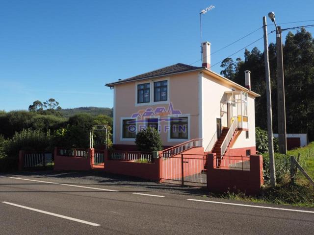 Casa En venta en Ortigueira photo 0